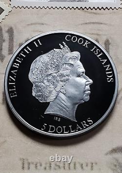 2022 $5 Cook Island Memoriam Queen Elizabeth II Silver Black Proof with Stamps 3