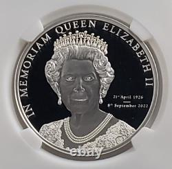 2022 $5 Cook Islands Memoriam Queen Elizabeth II Silver Proof with Stamps! W2