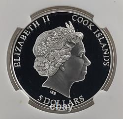 2022 $5 Cook Islands Memoriam Queen Elizabeth II Silver Proof with Stamps! W2