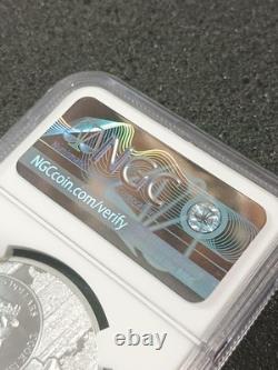 2022 Cook Islands $5 Silver Coin WI Badger State Animal MS70