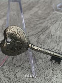 2022 Key To My Heart Cook Islands Antiqued 1oz 999 Silver Key withBox & COA
