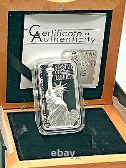 Cook Islands 2017 Statue of Liberty 2 oz. Proof Silver Bar Coin